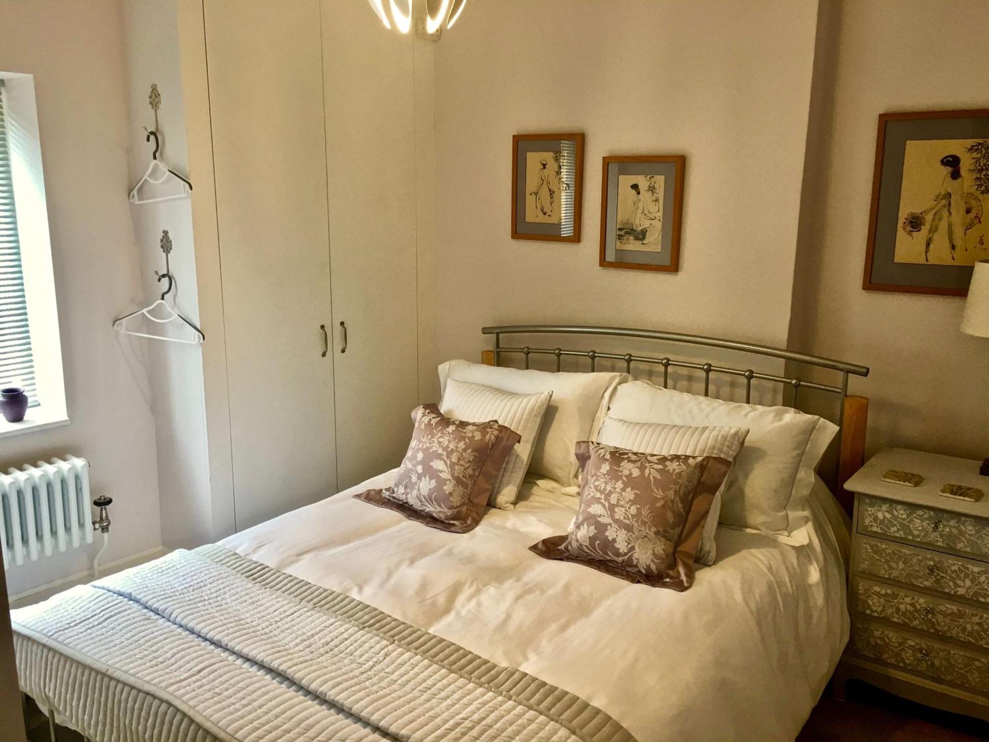 Luxury 2 Bed Apartment With Free Parking Ludlow Exterior foto